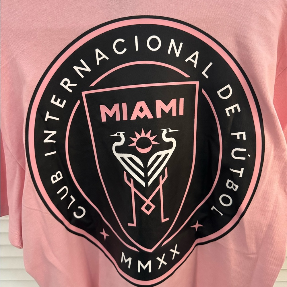 MWT InterMiami Soccer Club Pink Short Sleeve Tee